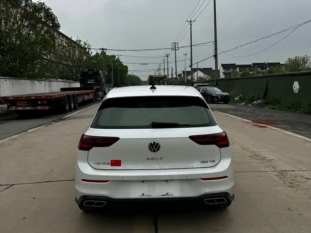 Volkswagen Golf 2022 из CN, фото 9