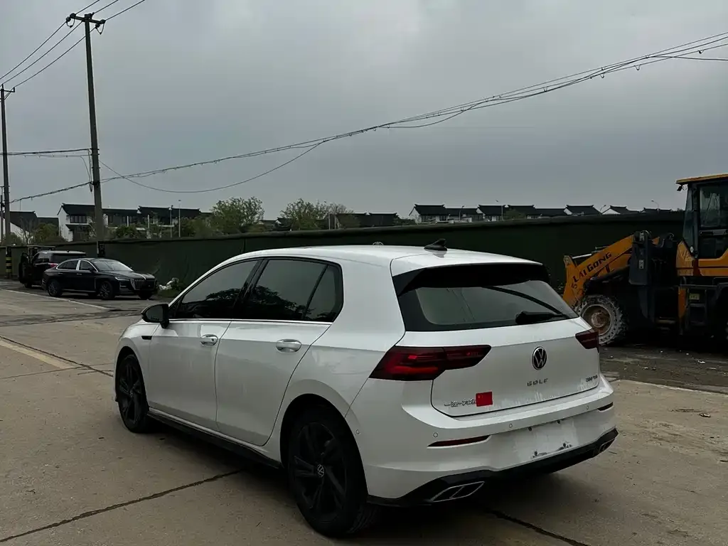 Volkswagen Golf 2022 из CN, фото 5