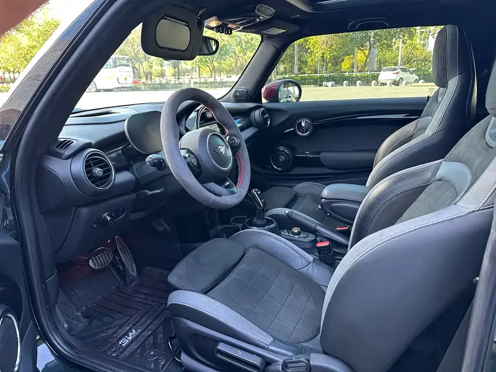 MINI JCW (John Cooper Works) 2021 из CN, фото 8