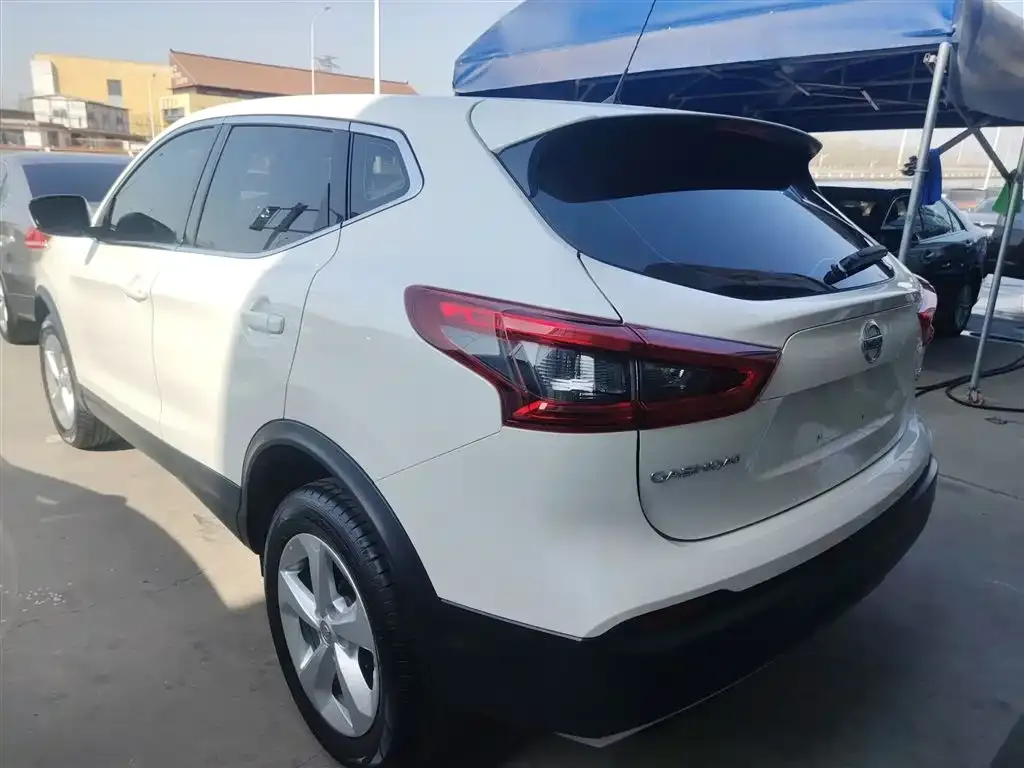 Nissan Qashqai — фото 6