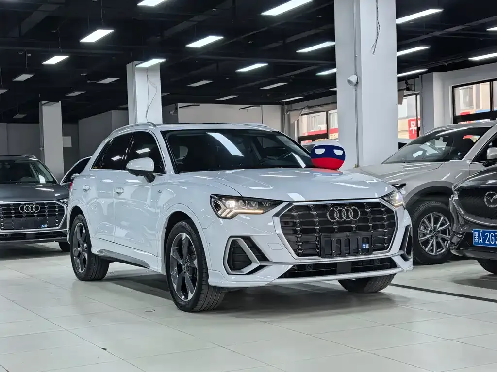 Audi Q3 — фото 4