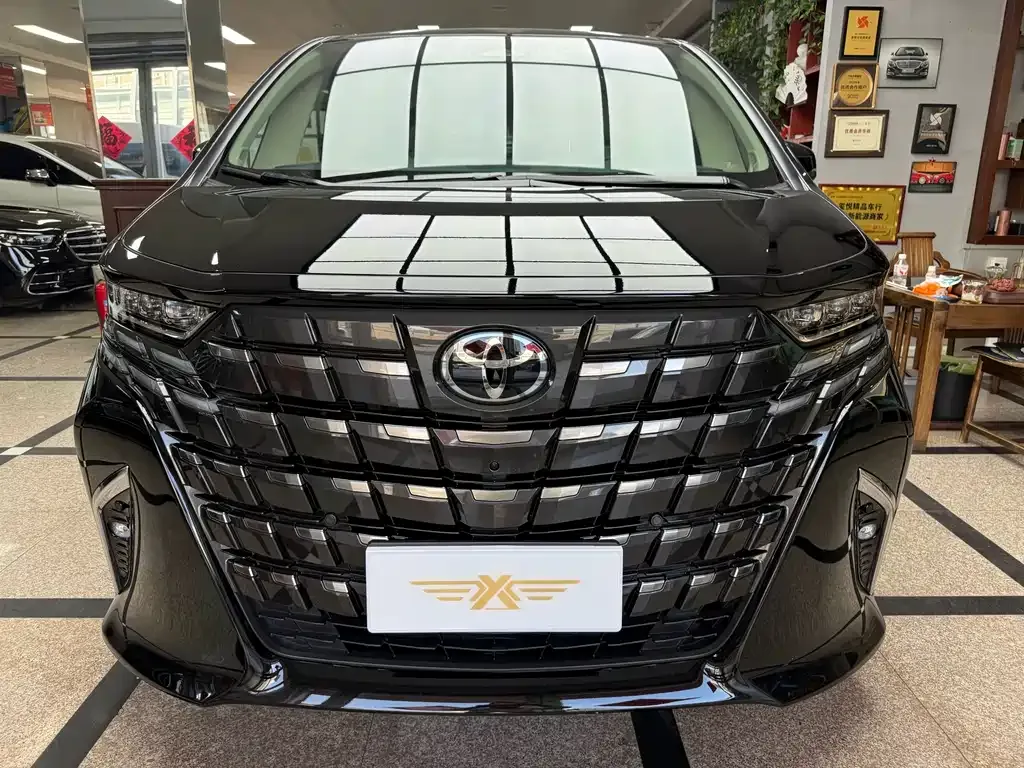 Toyota Alphard 2023 из CN, фото 4