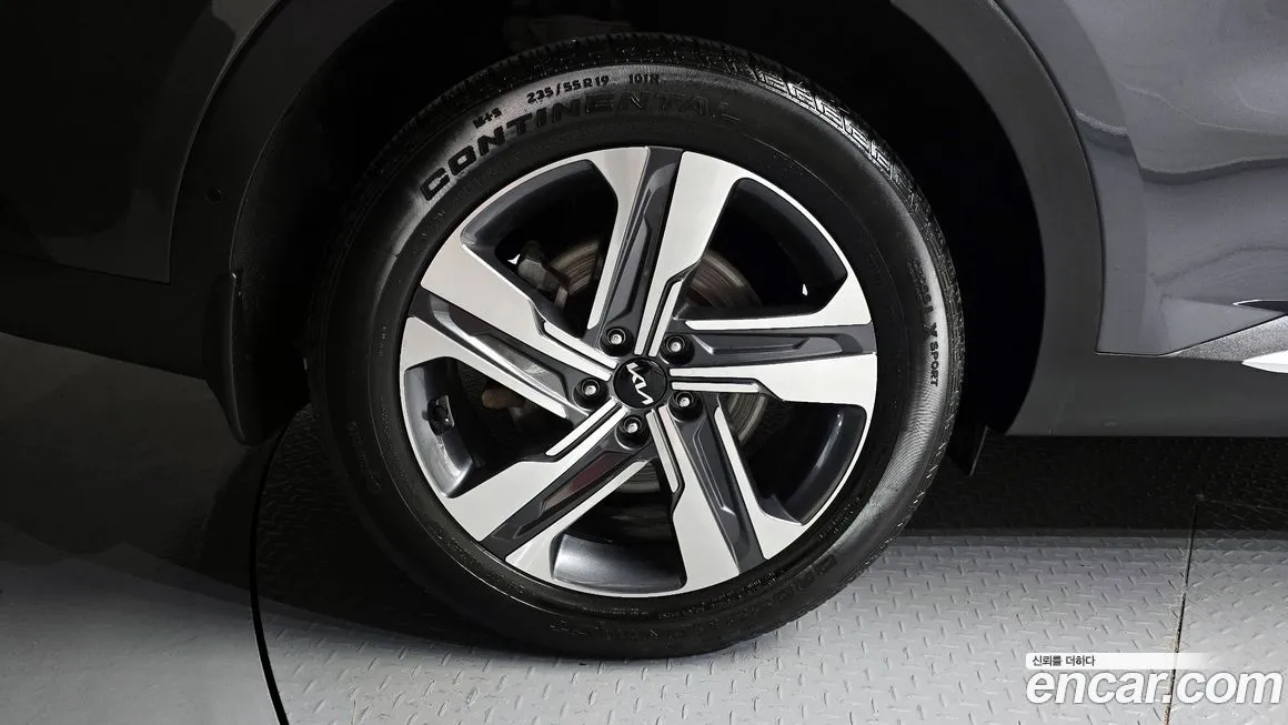 Kia Sorento — фото 10
