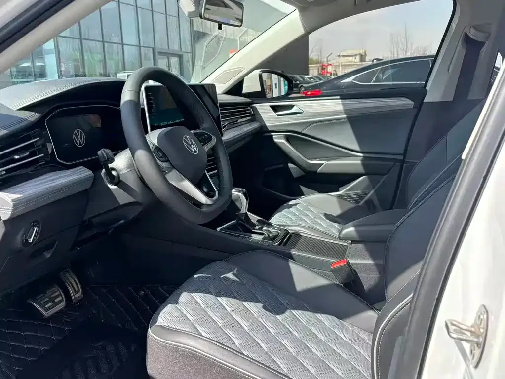 Volkswagen Sagitar 2023 из CN, фото 2