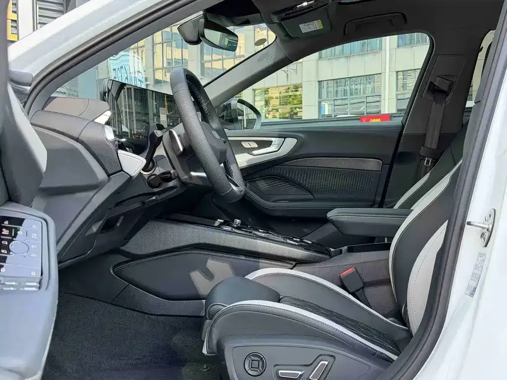 Audi A5L 2025 из CN, фото 10
