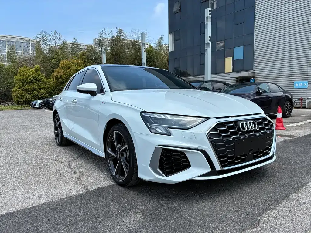 Audi A3 2024 из CN, фото 9