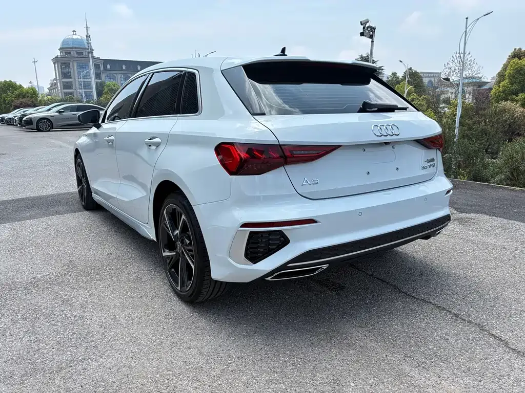 Audi A3 2024 из CN, фото 3