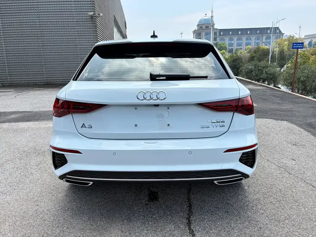 Audi A3 2024 из CN, фото 8