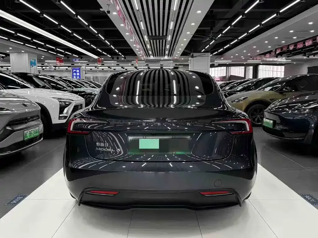 Tesla Model 3 2024 из CN, фото 5