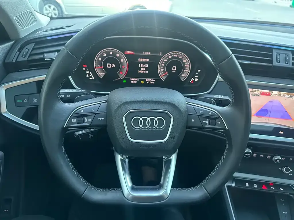 Audi Q3 — фото 3