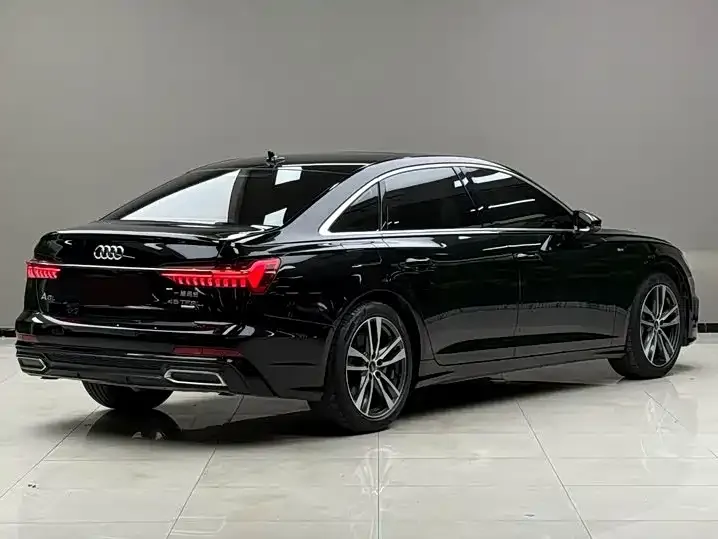 Audi A6L — фото 4