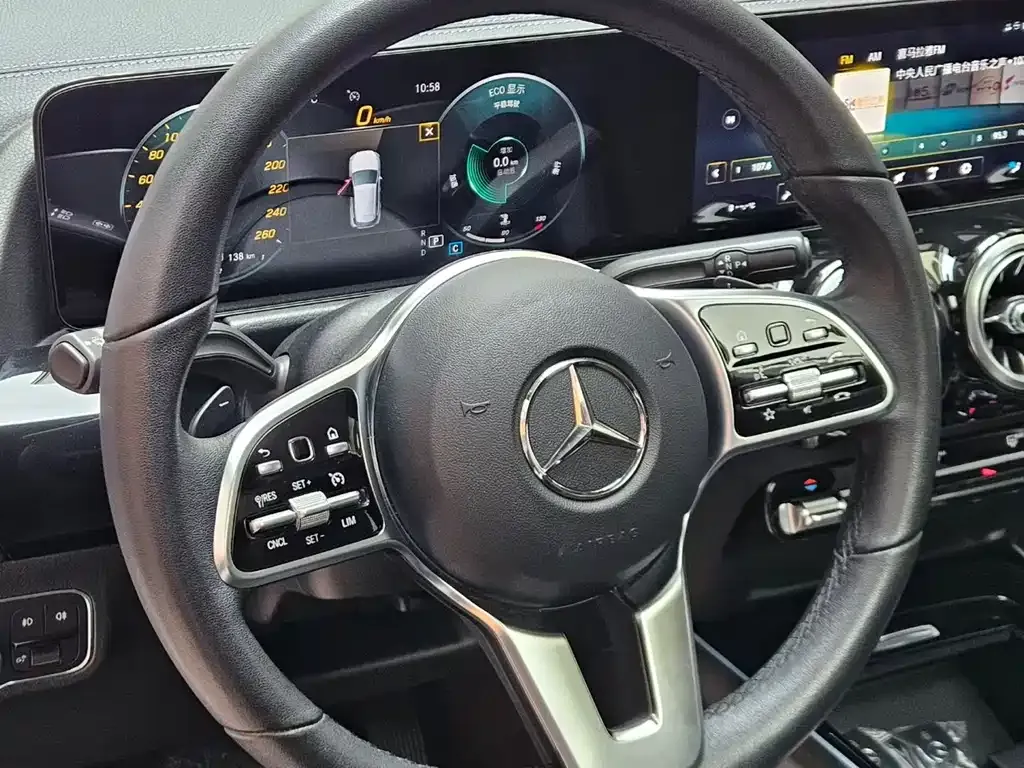 Mercedes-Benz GLA — фото 3
