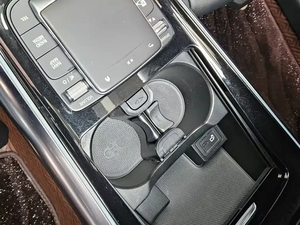 Mercedes-Benz GLA — фото 7