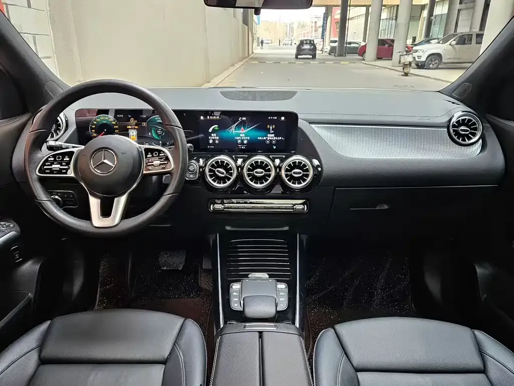 Mercedes-Benz GLA — фото 5