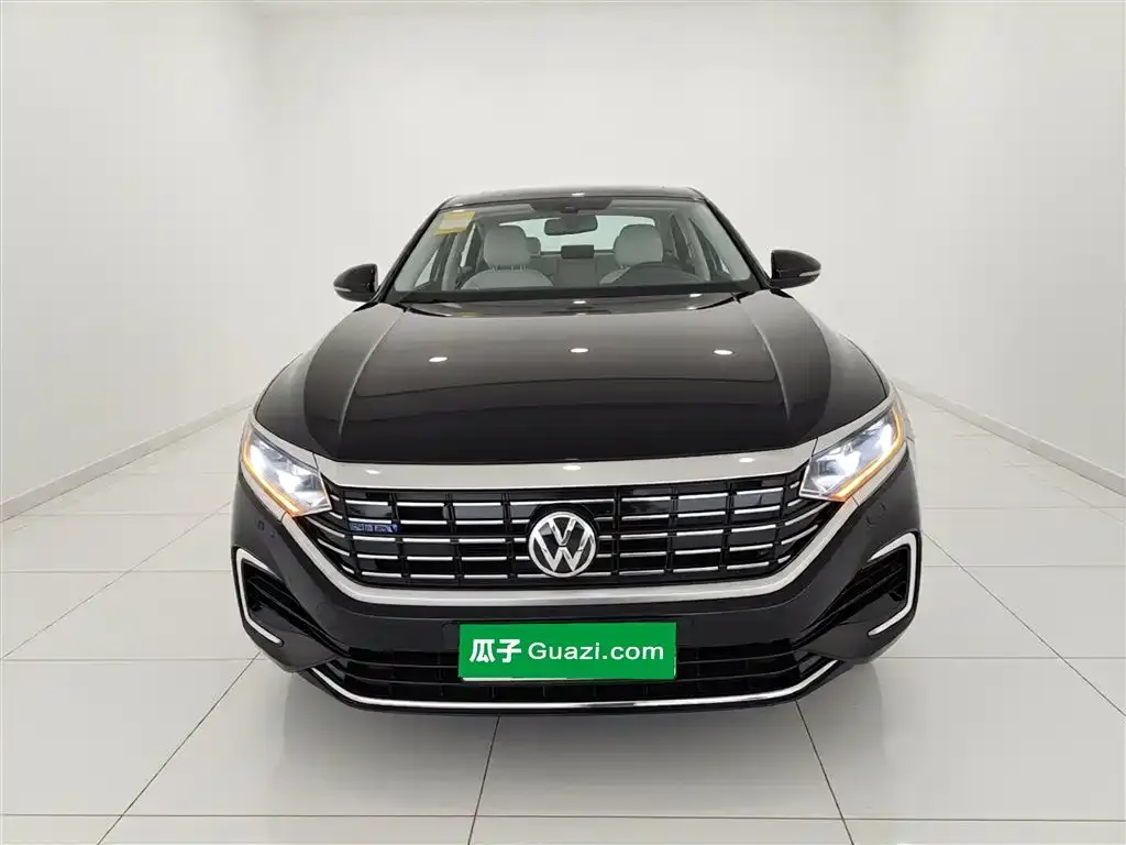 Volkswagen Passat New Energy — фото 5