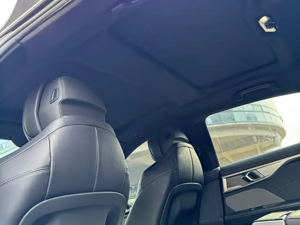 BMW 8 Series 2021 из CN, фото 3