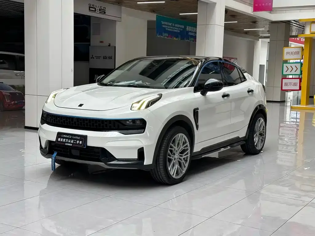 Lynk & Co 05