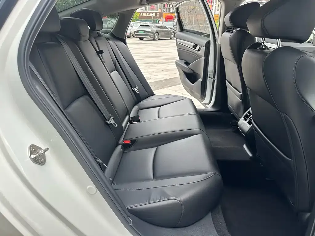 Honda Accord 2021 из CN, фото 3