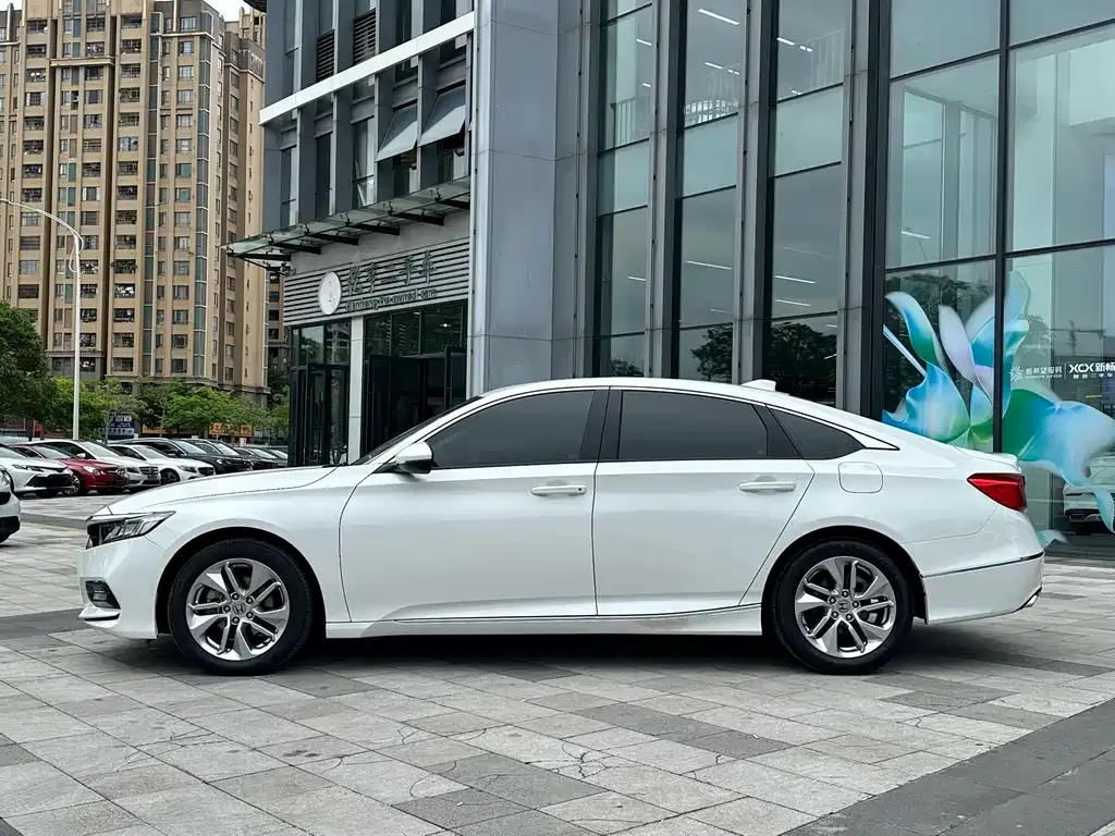 Honda Accord 2021 из CN, фото 10