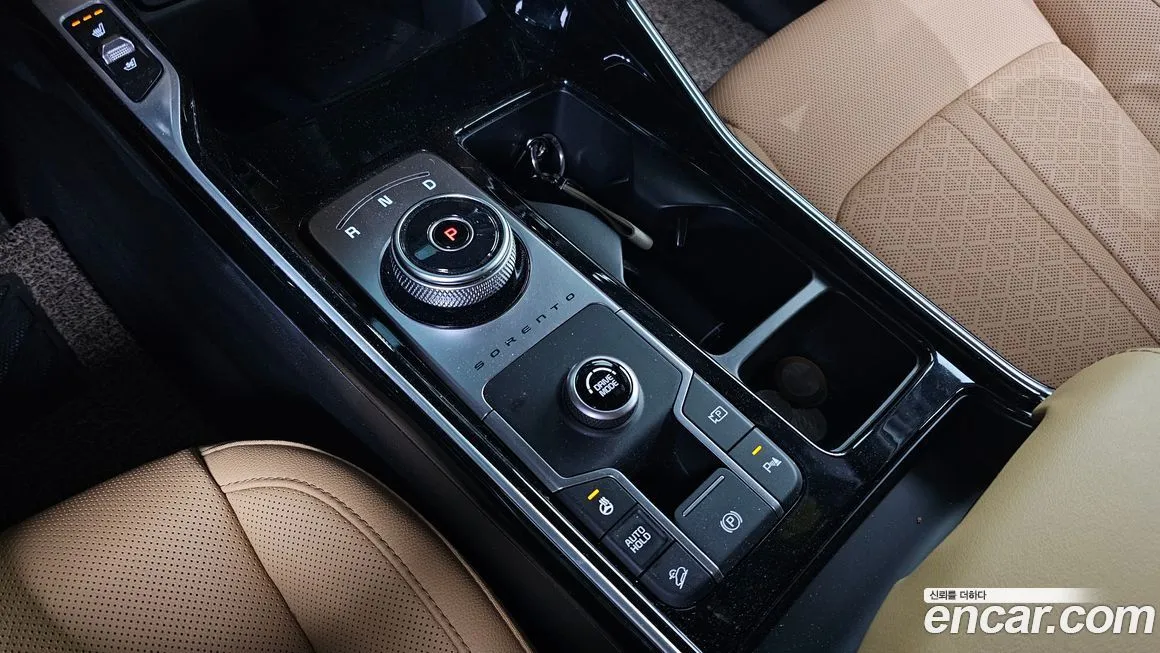 Kia Sorento — фото 9