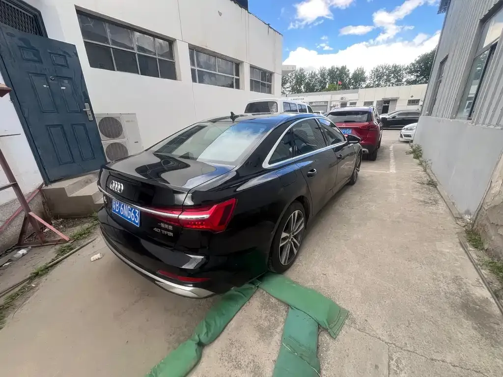 Audi A6L 2024 из CN, фото 6