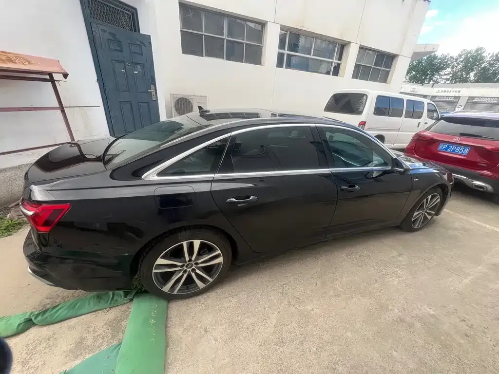 Audi A6L 2024 из CN, фото 5