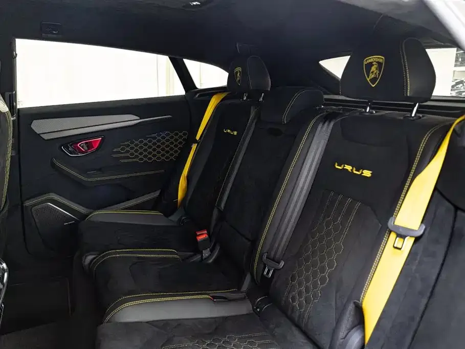 Lamborghini Urus — фото 5