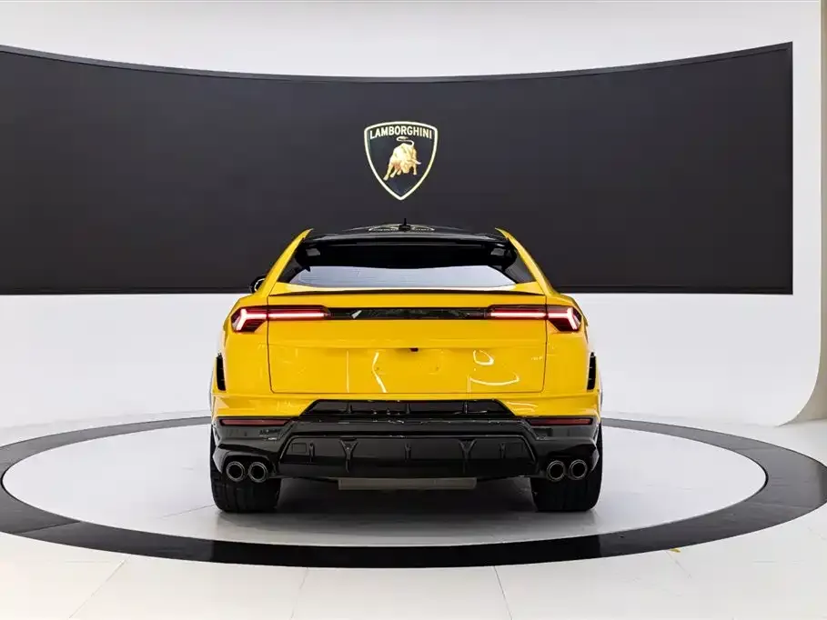Lamborghini Urus — фото 6