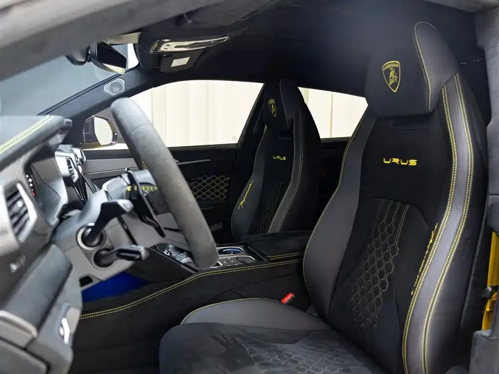 Lamborghini Urus — фото 10