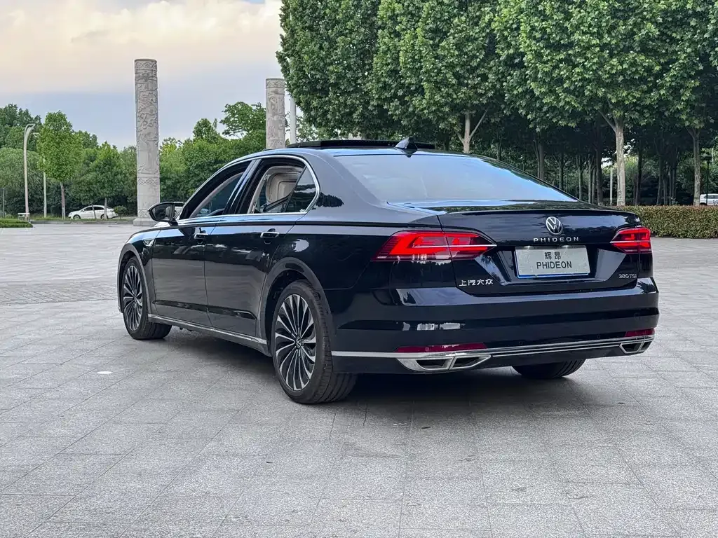 Volkswagen Phideon — фото 9