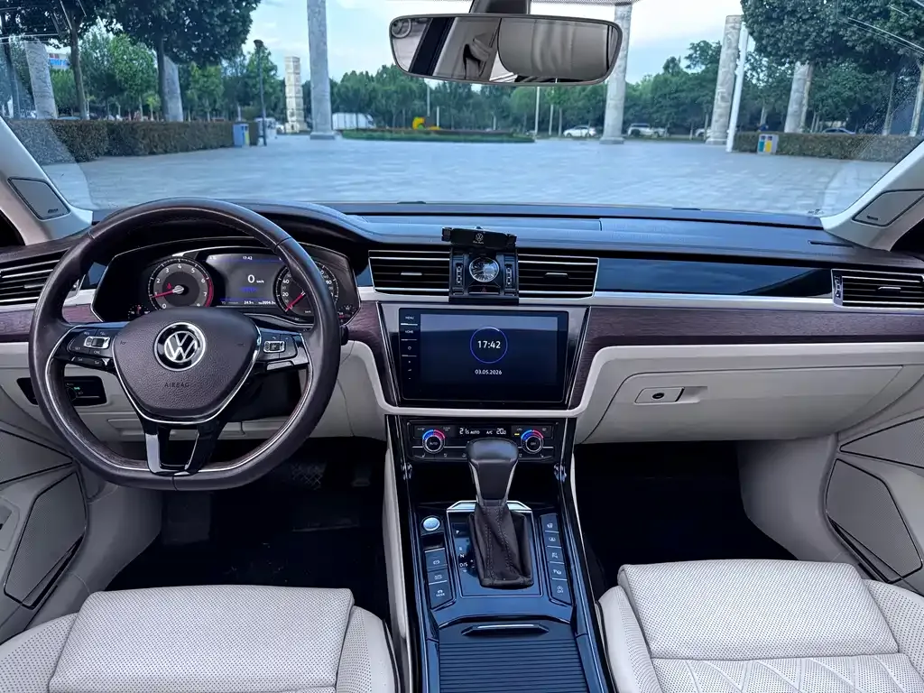 Volkswagen Phideon — фото 4
