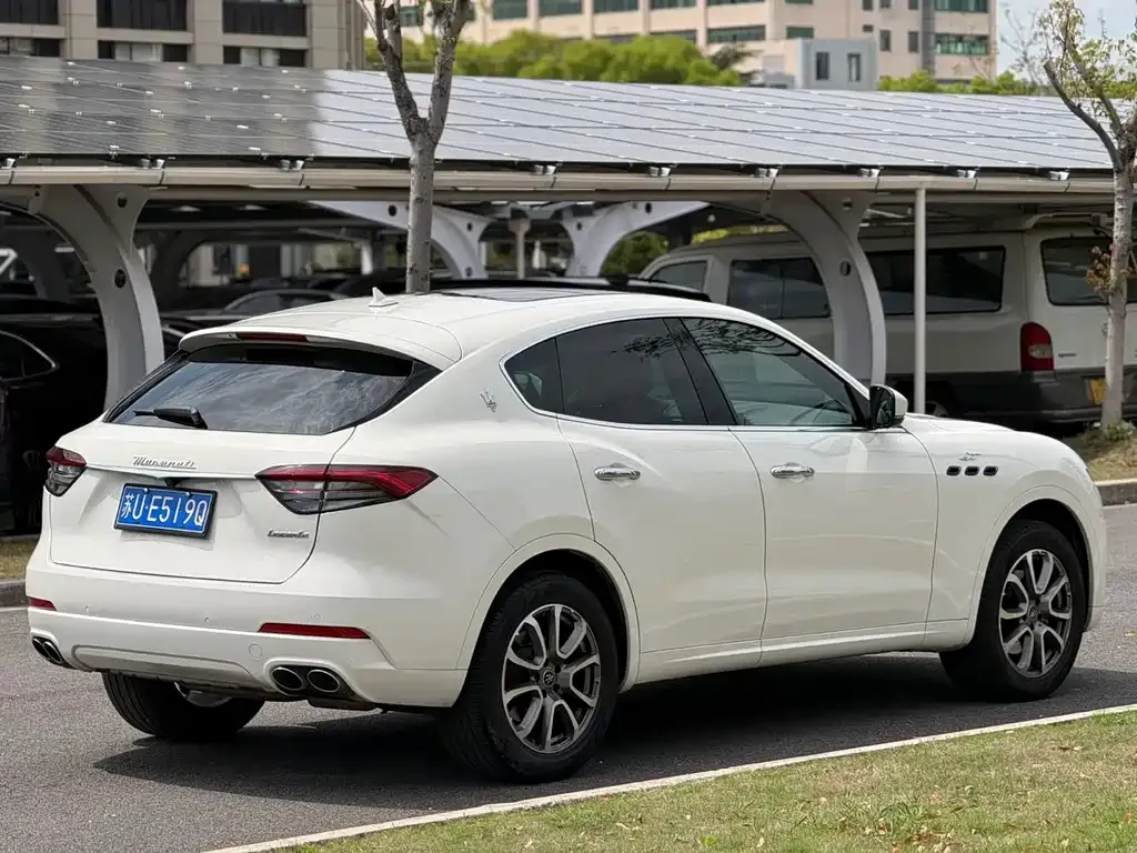 Maserati Levante 2022 из CN, фото 10