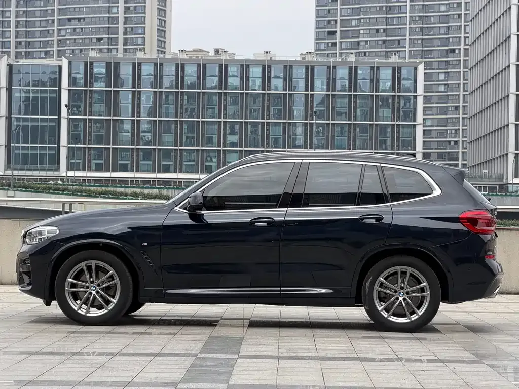 BMW X3 — фото 3