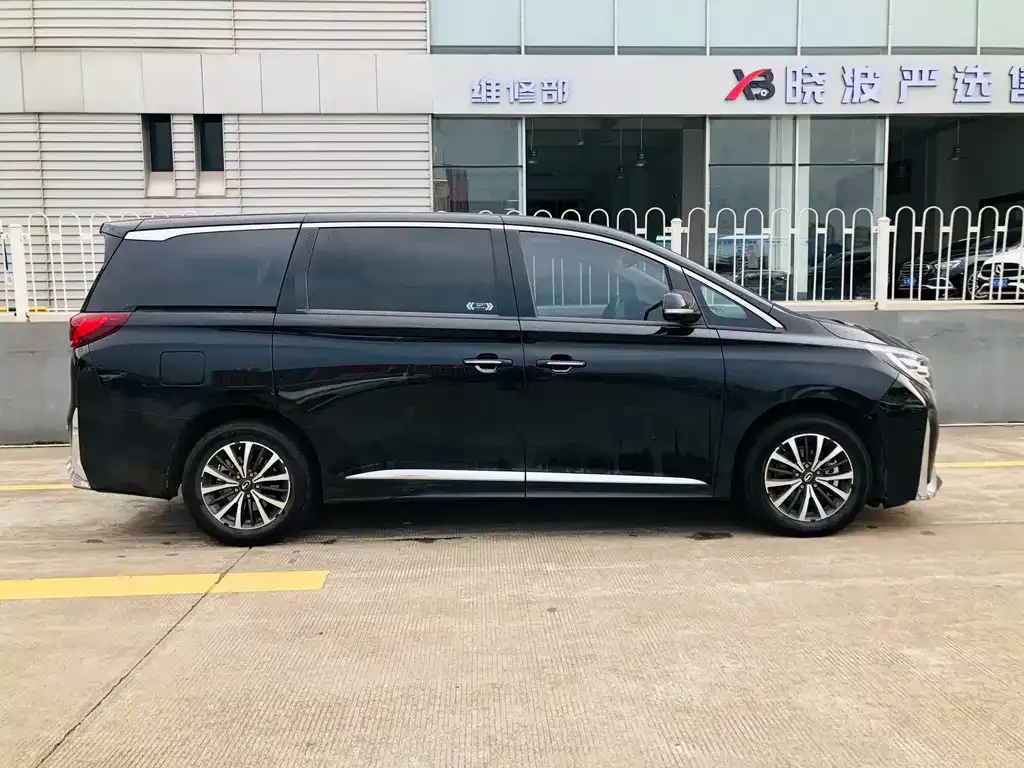 GAC Motor Trumpchi M8 — фото 2