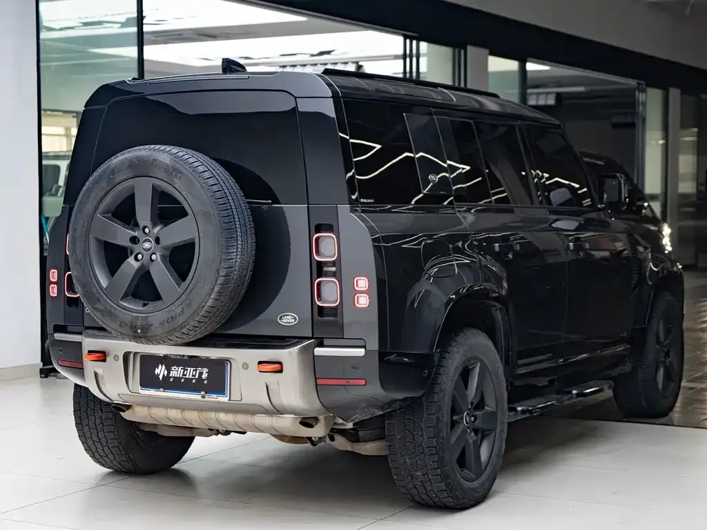 Land Rover Defender — фото 8