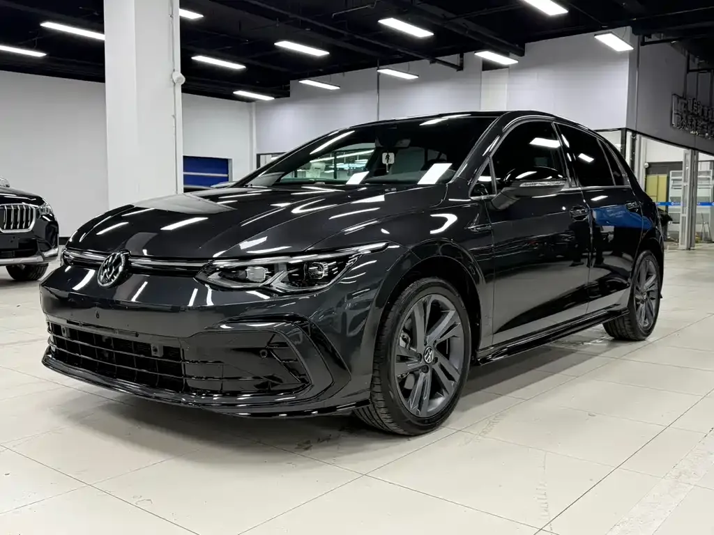 Volkswagen Golf 2022 из CN, фото 1