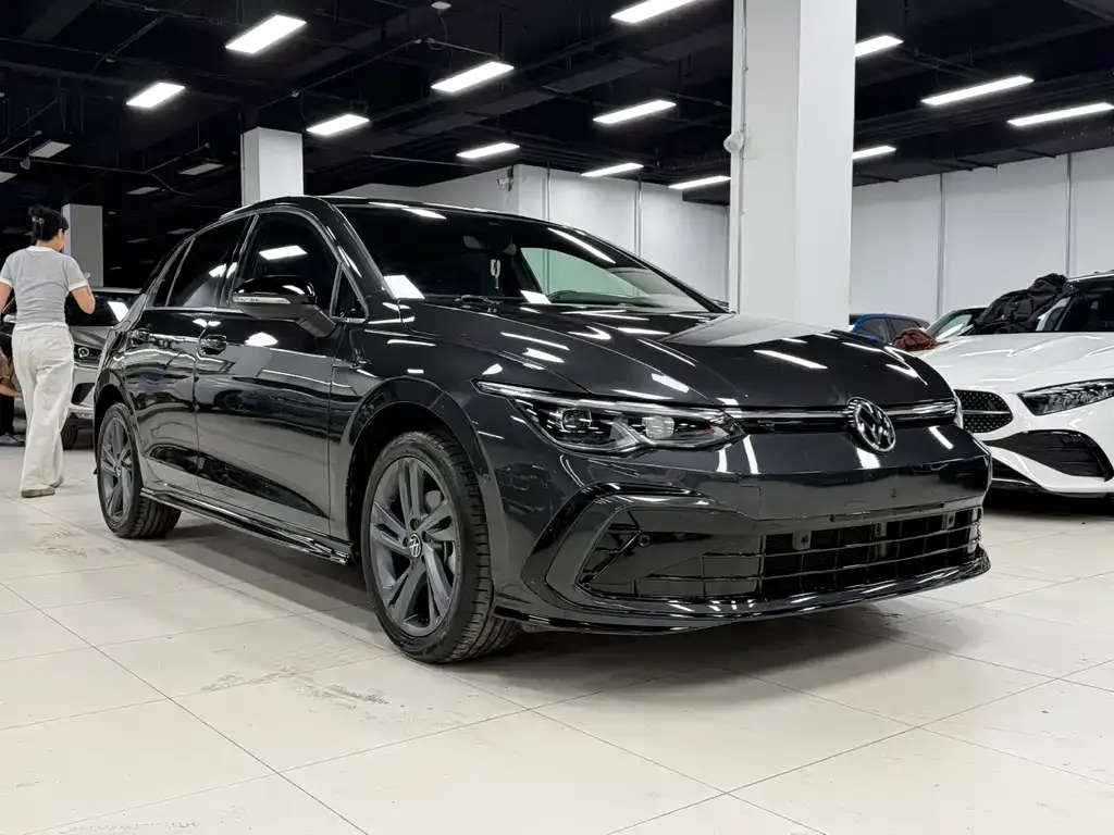 Volkswagen Golf 2022 из CN, фото 10