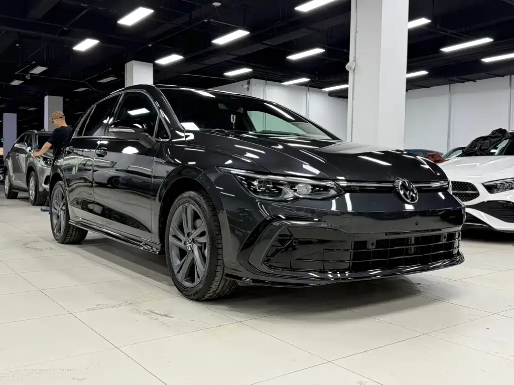 Volkswagen Golf 2022 из CN, фото 7