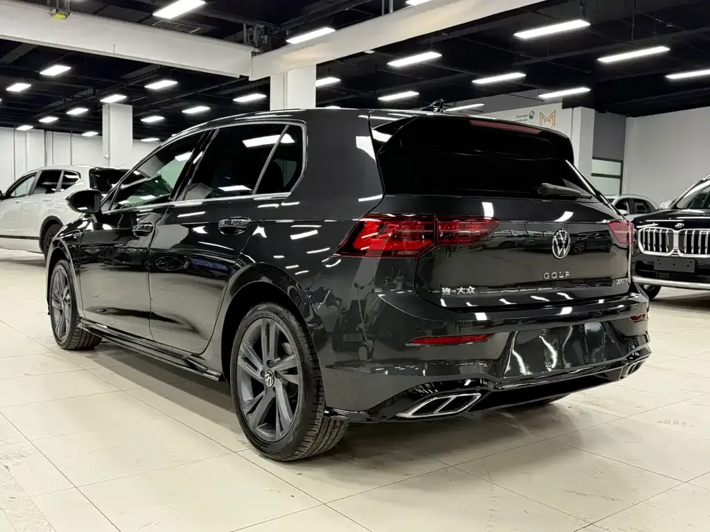 Volkswagen Golf 2022 из CN, фото 3