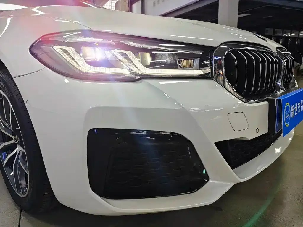 BMW 5 Series — фото 2