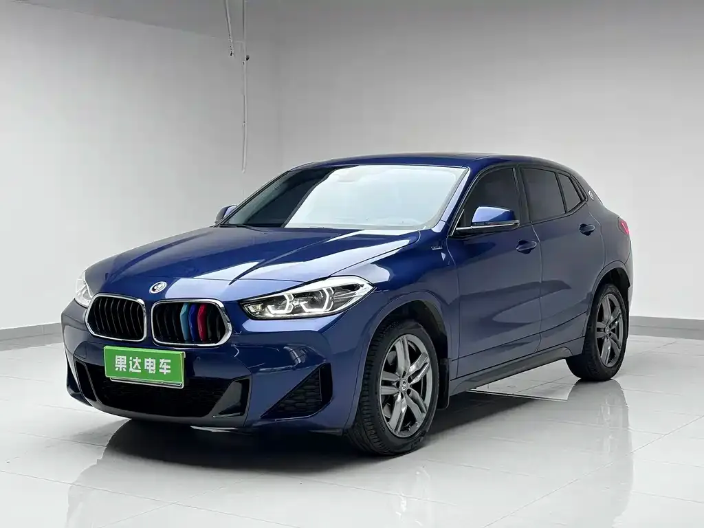 BMW X2 — фото 1