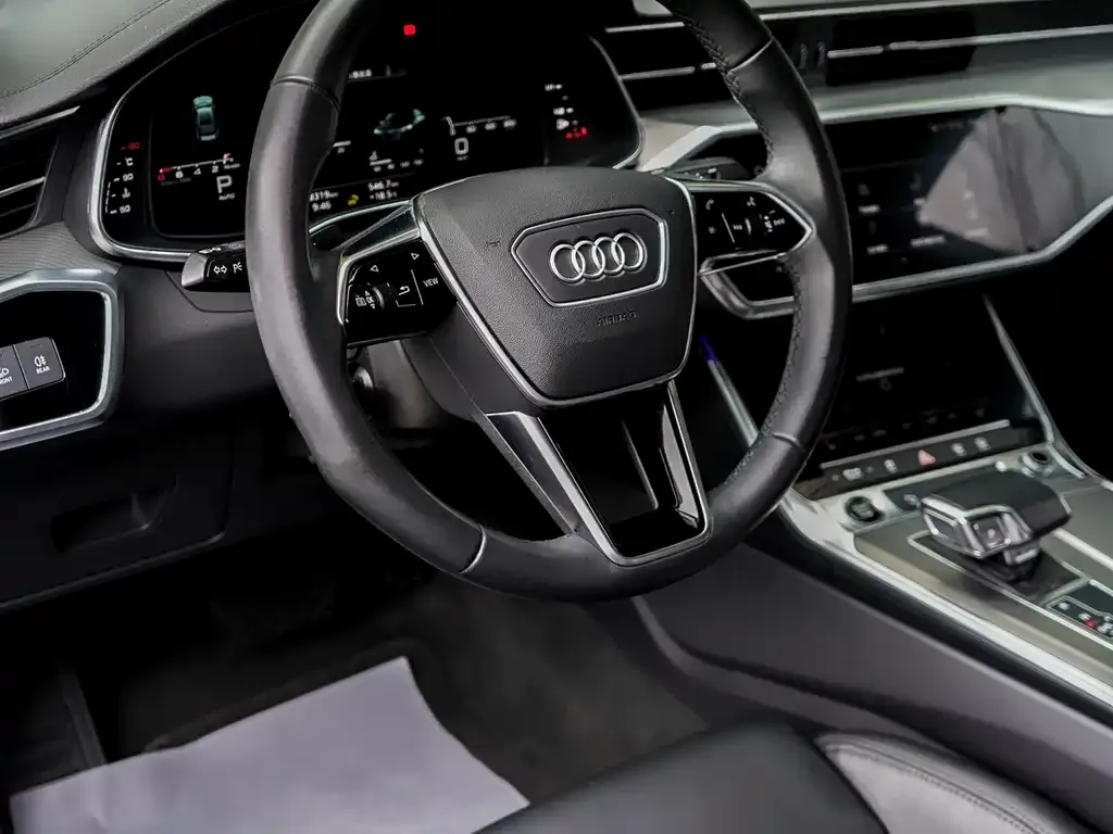 Audi A7 2021 из CN, фото 2