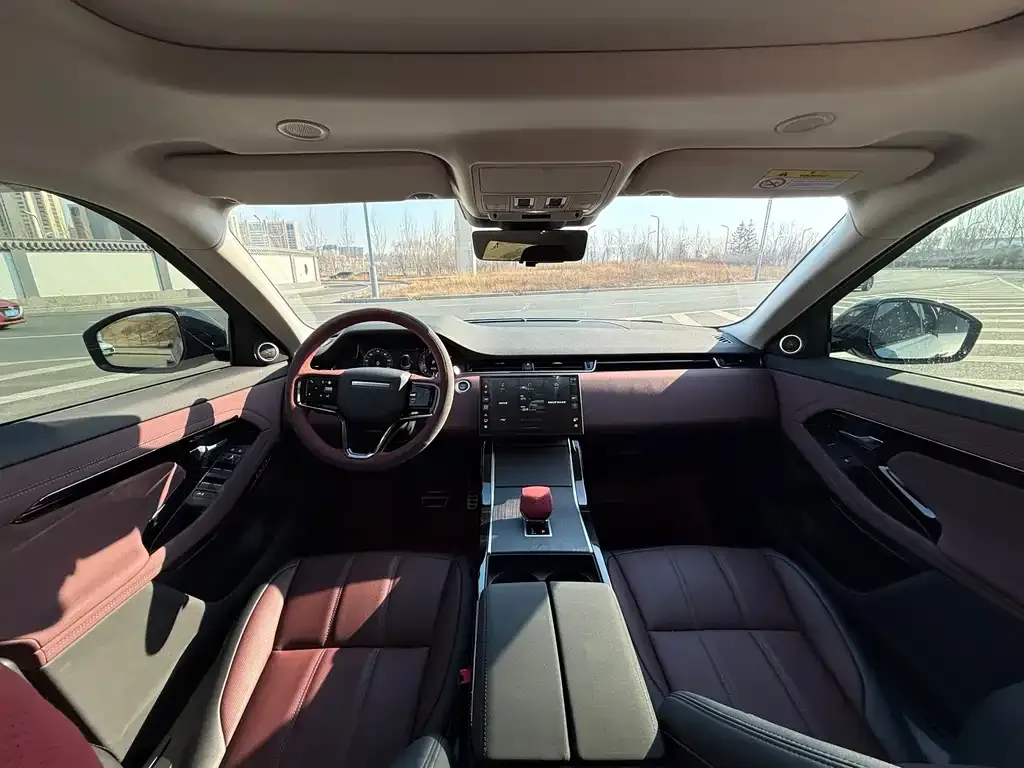 Land Rover Evoque 2024 из CN, фото 6
