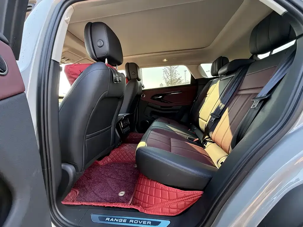Land Rover Evoque 2024 из CN, фото 2