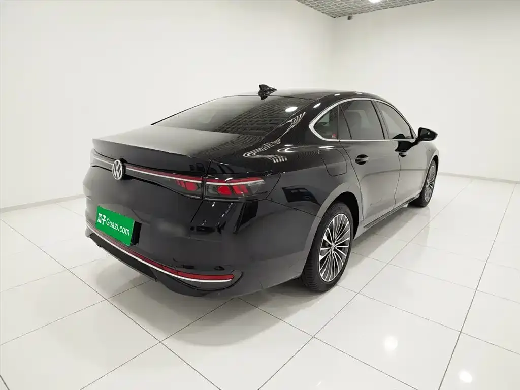 Volkswagen Magotan 2024 из CN, фото 4