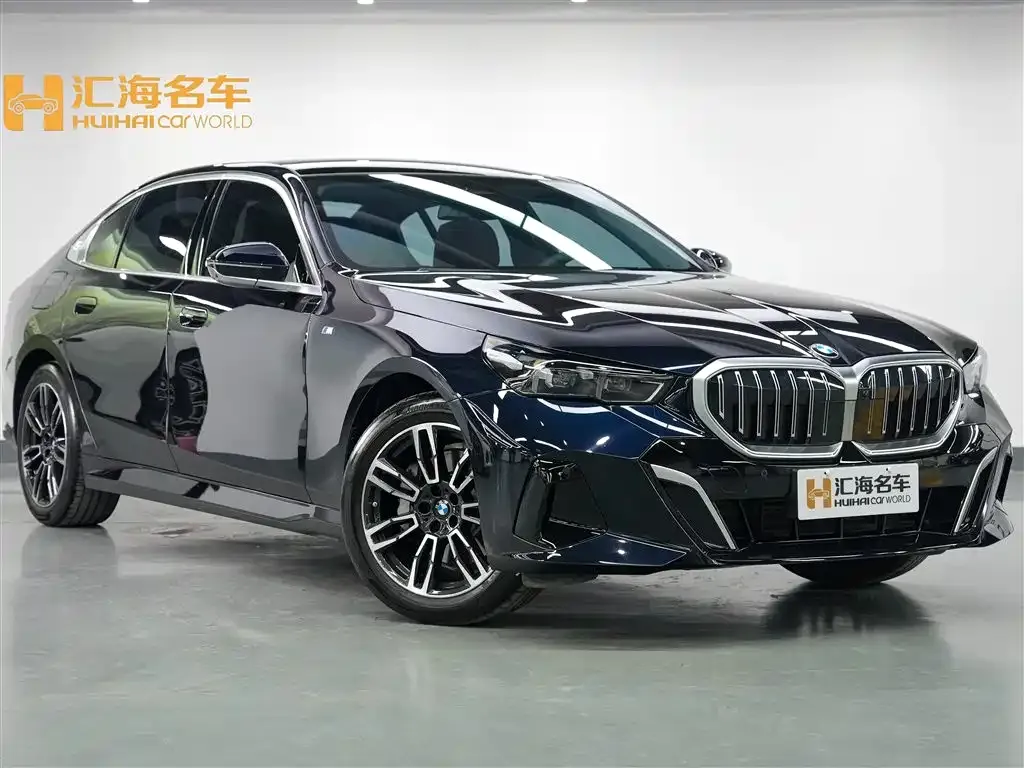 BMW 5 Series — фото 10