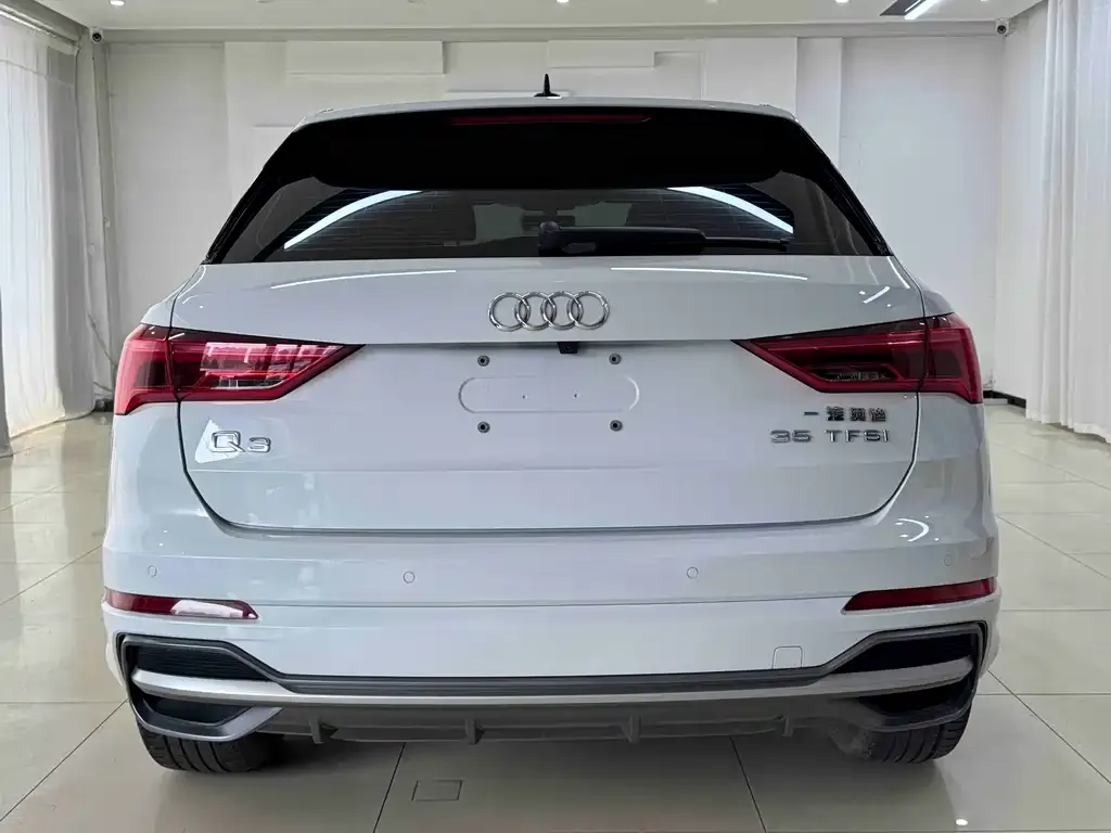 Audi Q3 — фото 2