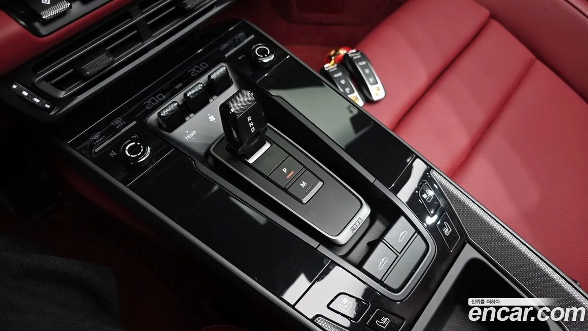 Porsche 911 2024 из KR, фото 8