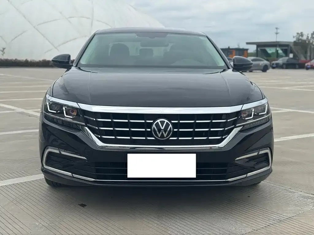 Volkswagen Passat — фото 2
