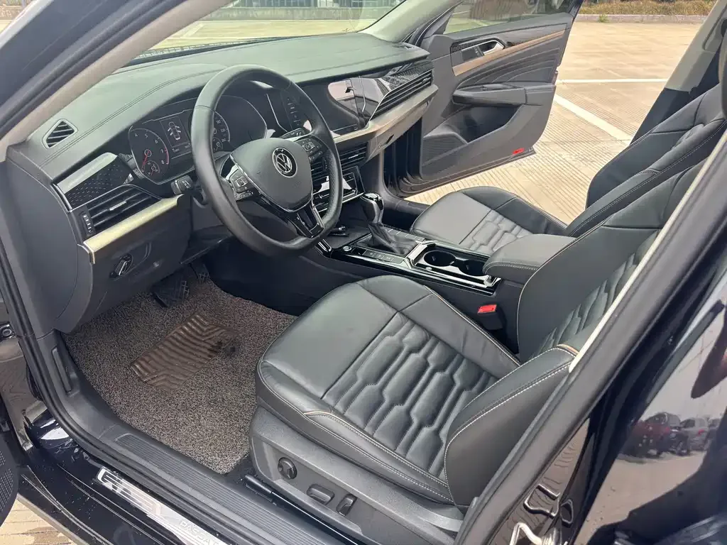 Volkswagen Passat — фото 7